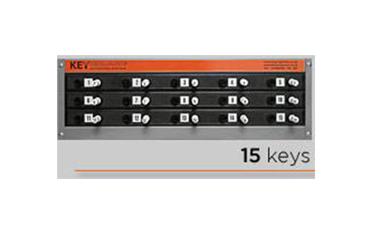 Nyckeltavla för mekanisk nyckelhantering gäller för 15 nycklar.